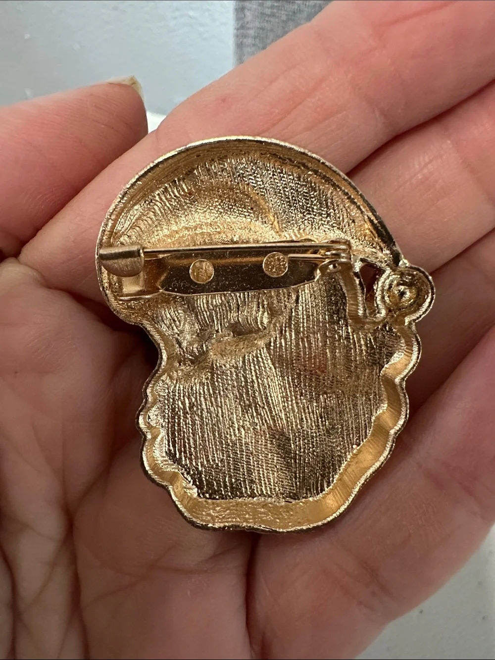 3 vintage gold tone and enamel Christmas Santa brooch. NWOT.